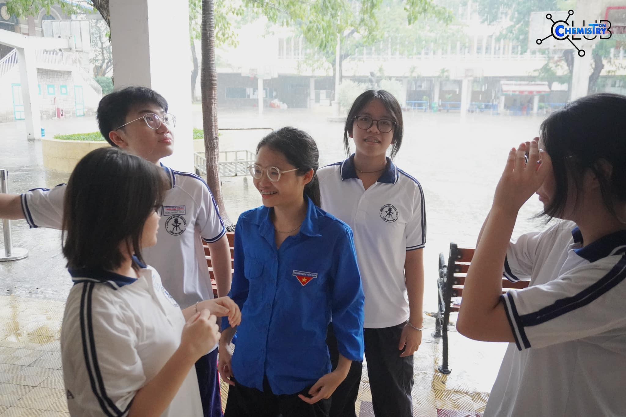 Hình ảnh hoạt động của CLB CLB Hoá học THPT chuyên Trần Đại Nghĩa với URL: https://edus3.leaderbook.com/prod/upload/img/6825f8a91f019c0053c1f397-áº£nh 4.jpg