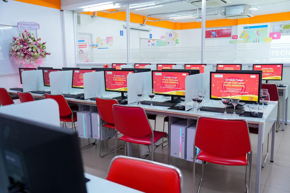 Trường Đại học Công nghệ TP. Hồ Chí Minh