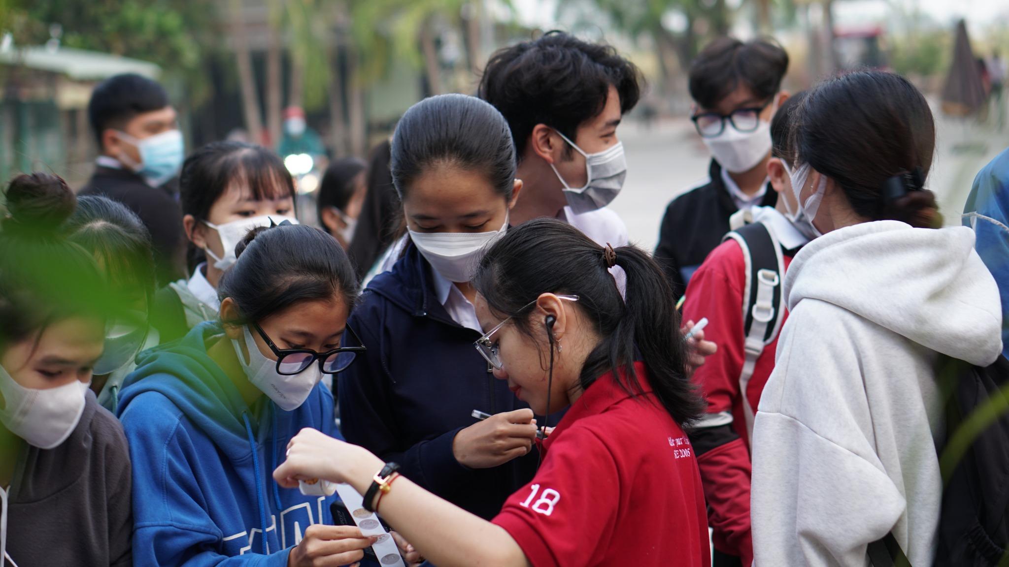 Hình ảnh hoạt động của CLB Business & English Club - BEC FTU2 với URL: https://edus3.leaderbook.com/prod/upload/img/66292ead1edbc50052ab3b4b-335718347_188207880609705_1637577712852635459_n.jpg