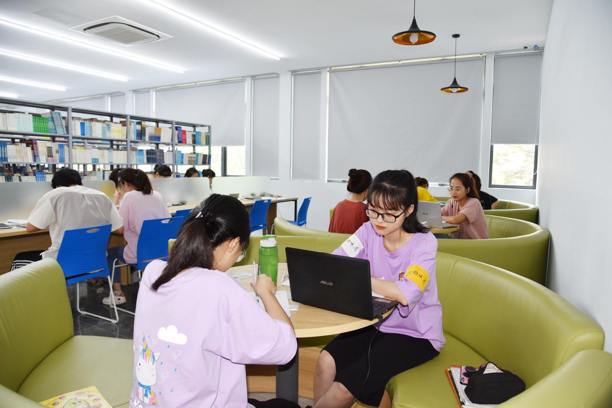 Học viện Tài chính